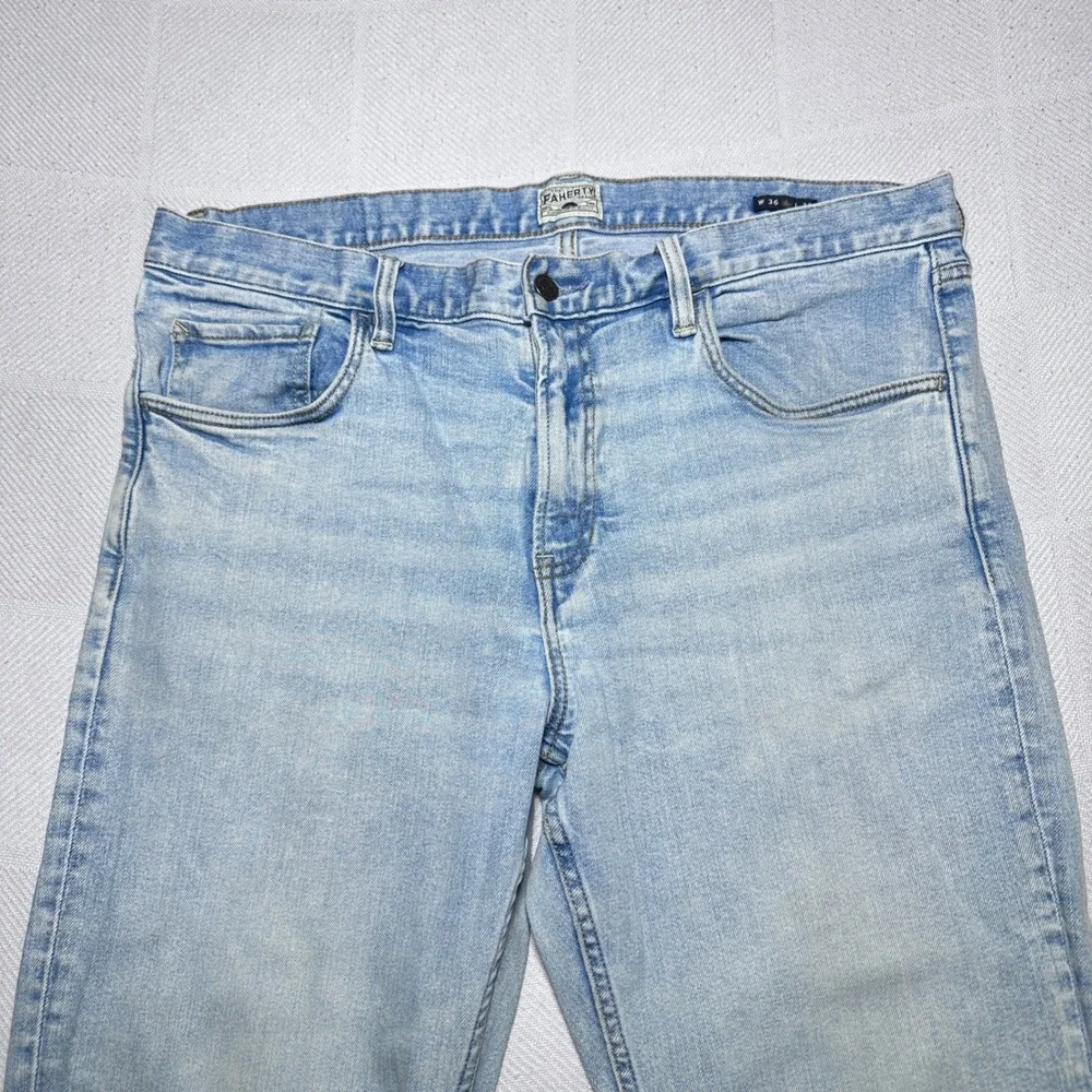 Faherty Jeans Mens 36x30 Organic Cotton Stretch Straight Leg Light Wash Blue